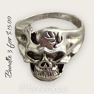 Bundle Sale 3 for $15 | Silver Tone Skull Ring Size 10